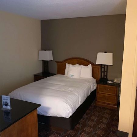 Best Western University Inn Ithaca Exterior foto