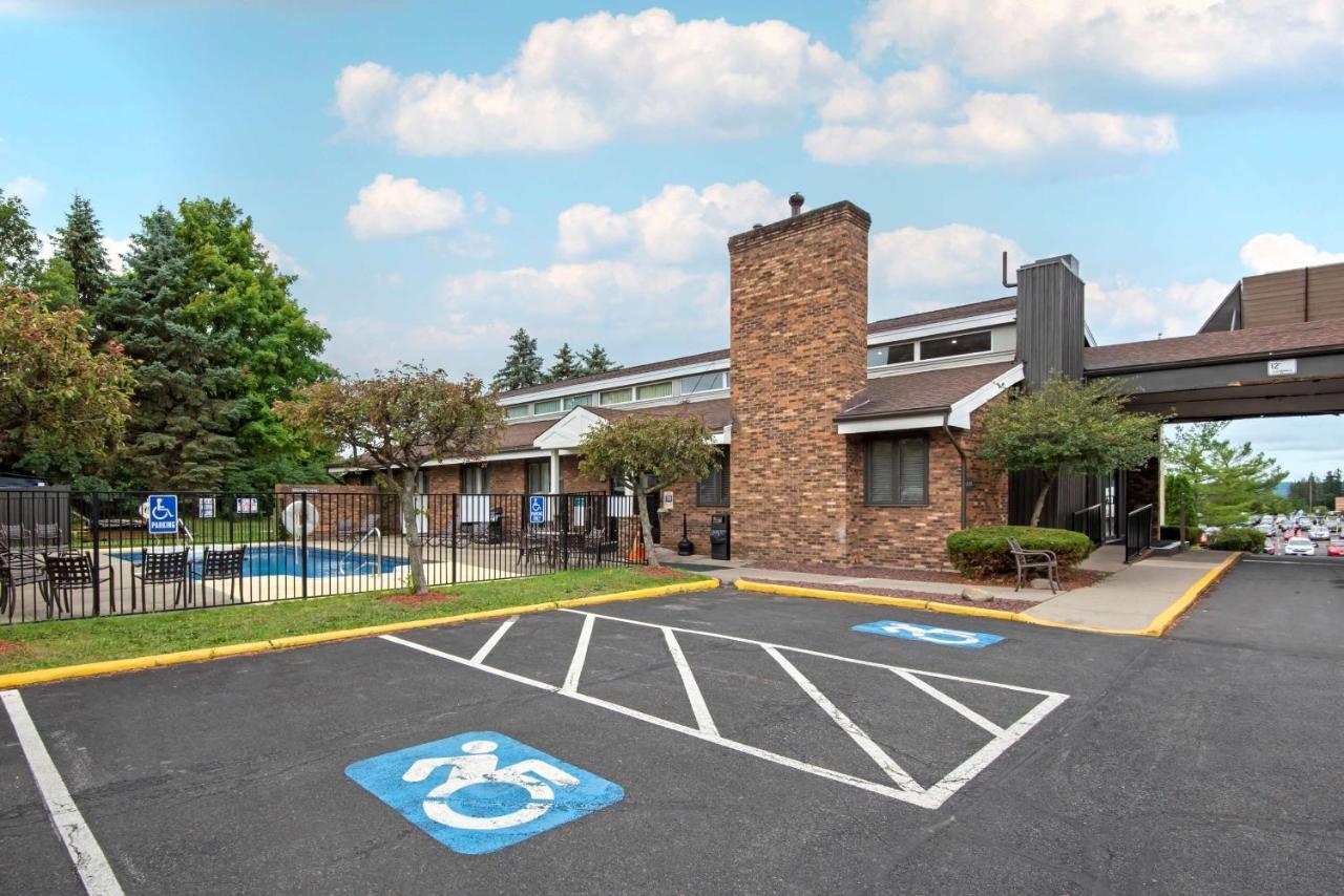 Best Western University Inn Ithaca Exterior foto